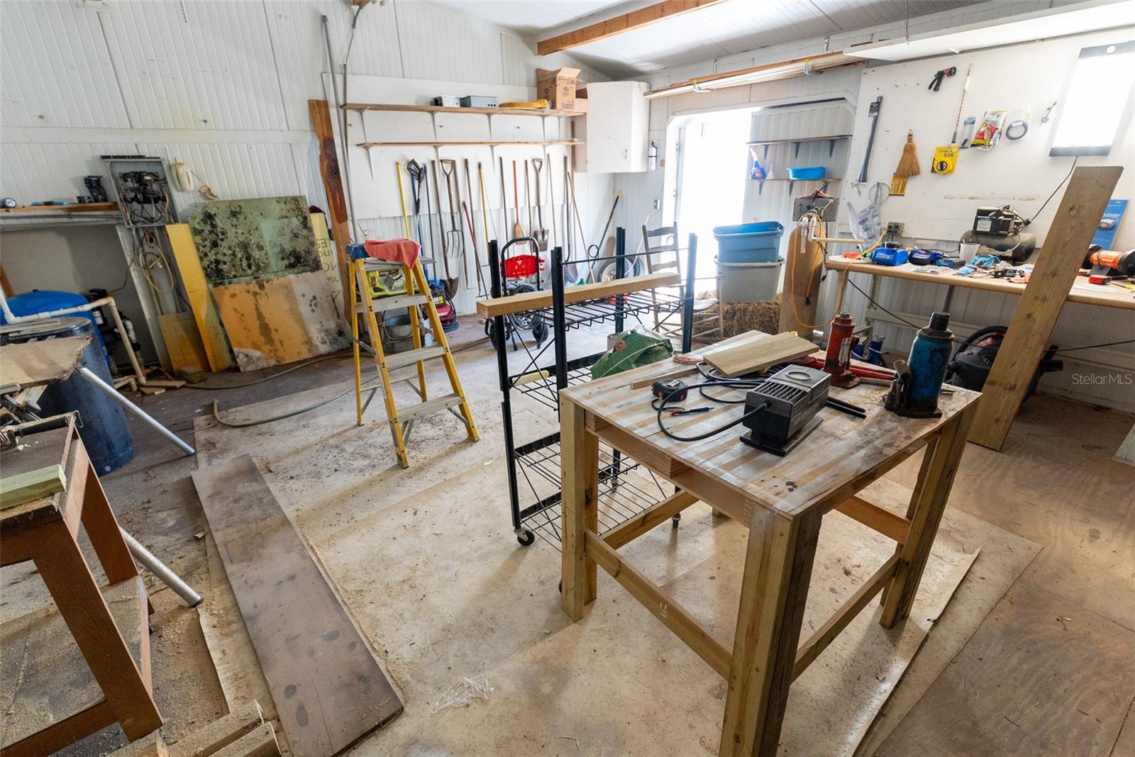 KERSHORES - Residential