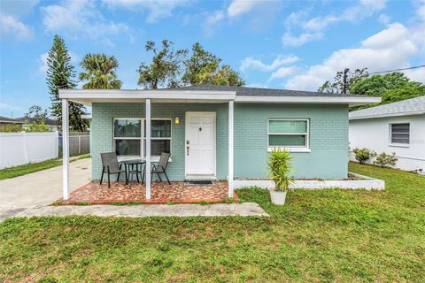 A home in TAMPA