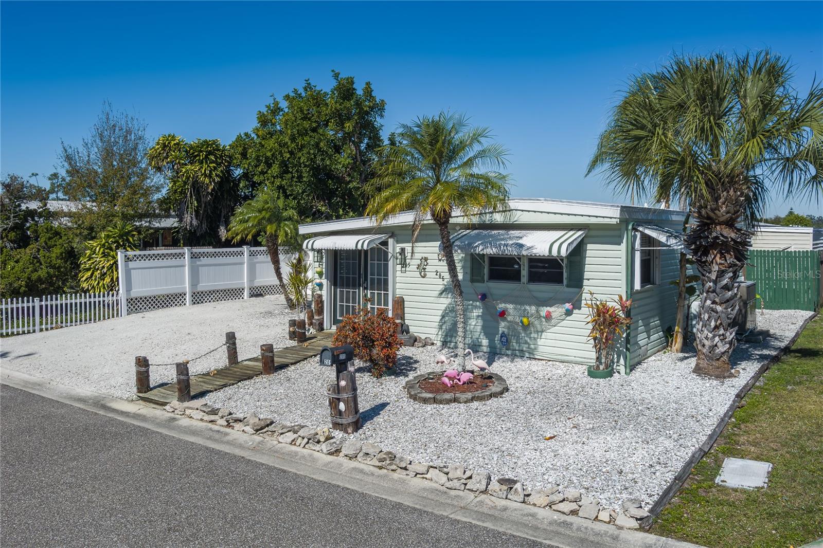 CASA ONECO MOBILEHOME - Residential