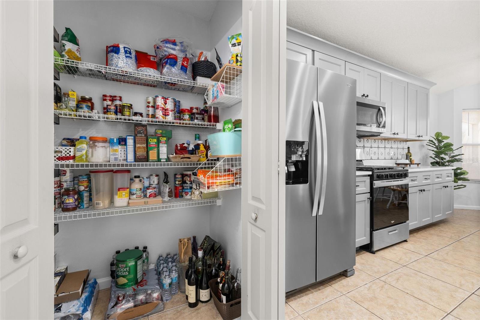 WESTON HILLS SUB - Residential