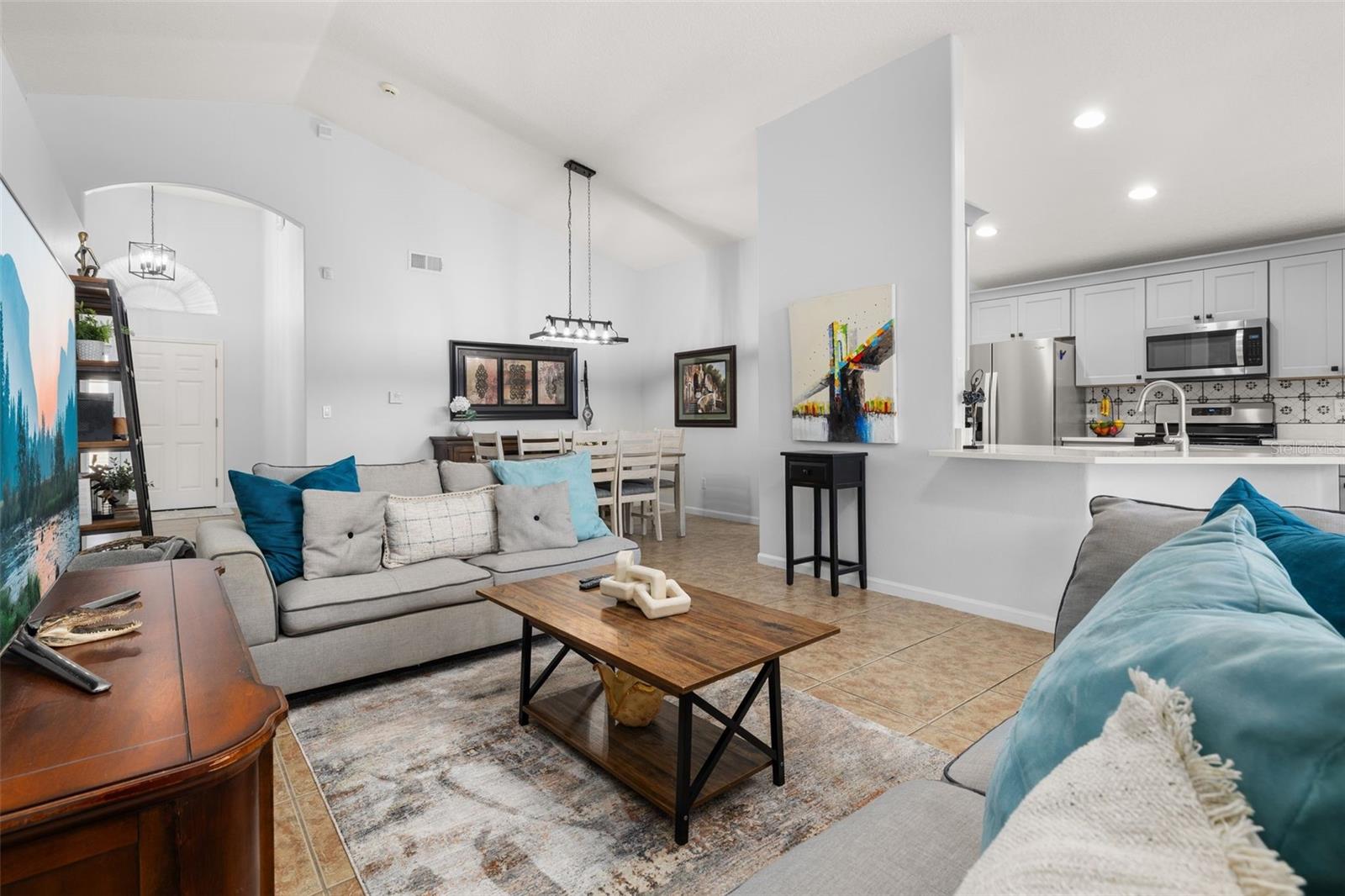 WESTON HILLS SUB - Residential