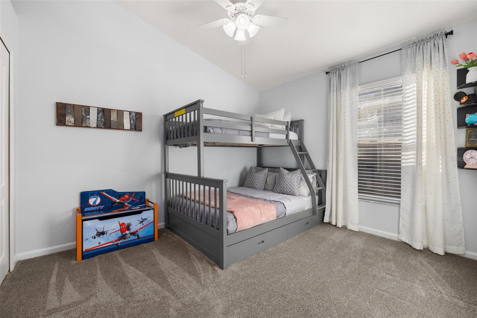 WESTON HILLS SUB - Residential