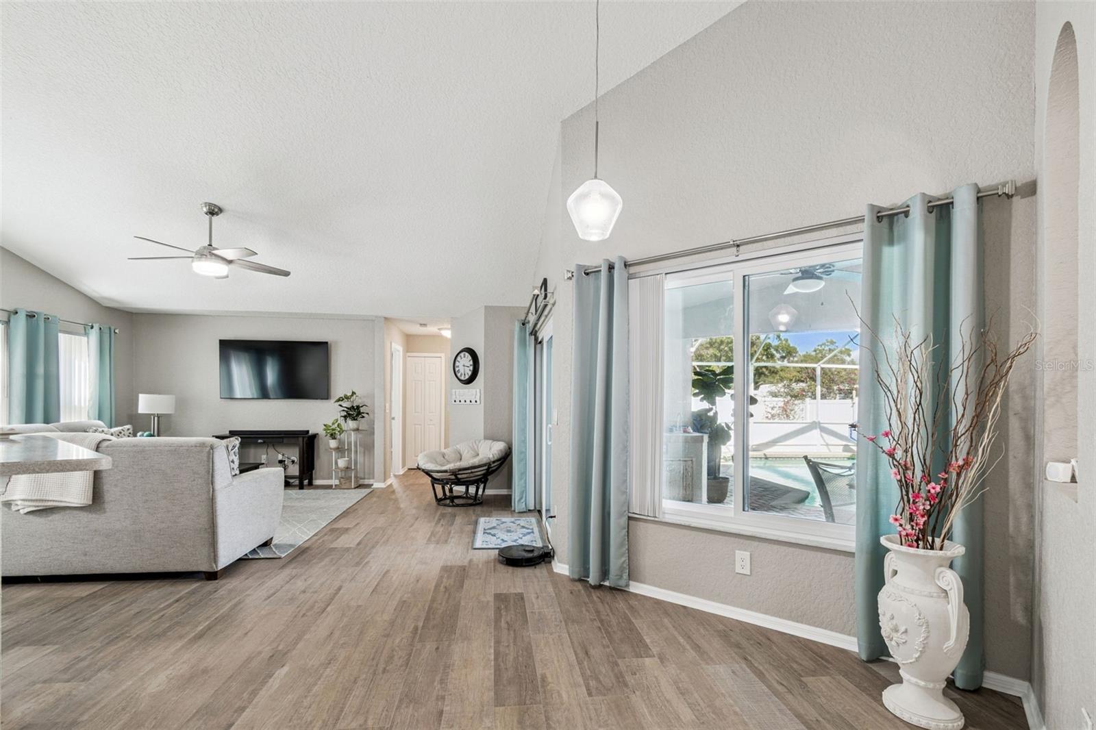 PINE FOREST - Residential