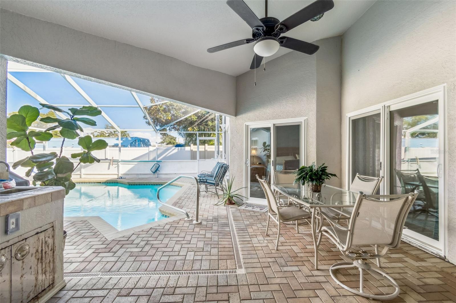 PINE FOREST - Residential