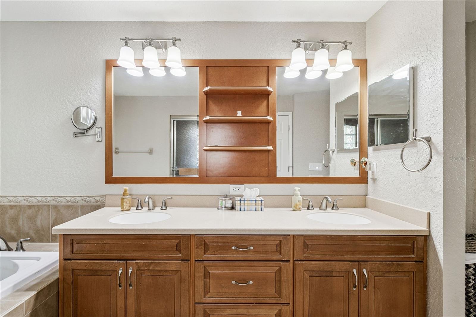 PINE FOREST - Residential