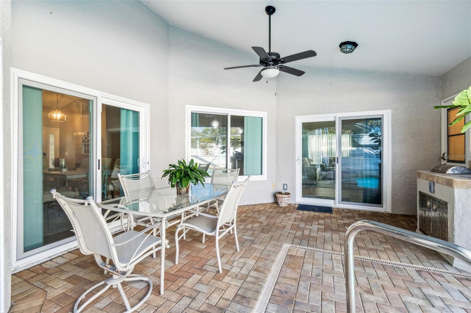 PINE FOREST - Residential