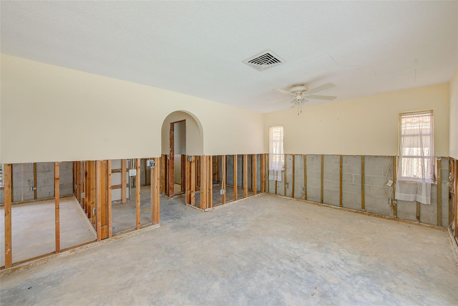 ISLAND ESTATES OF CLEARWATER - Residential