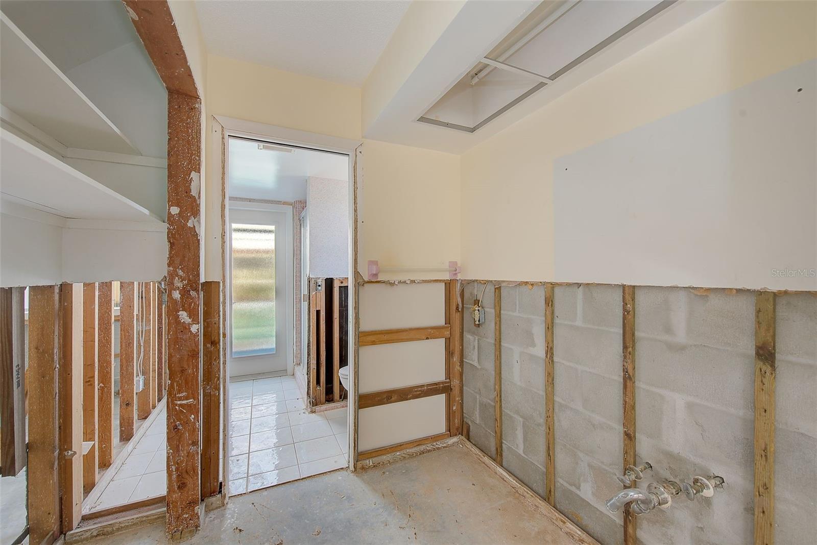 ISLAND ESTATES OF CLEARWATER - Residential