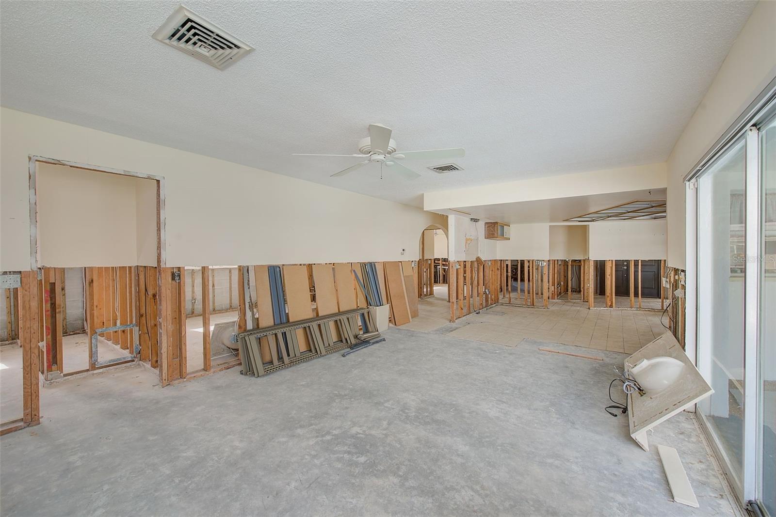 ISLAND ESTATES OF CLEARWATER - Residential