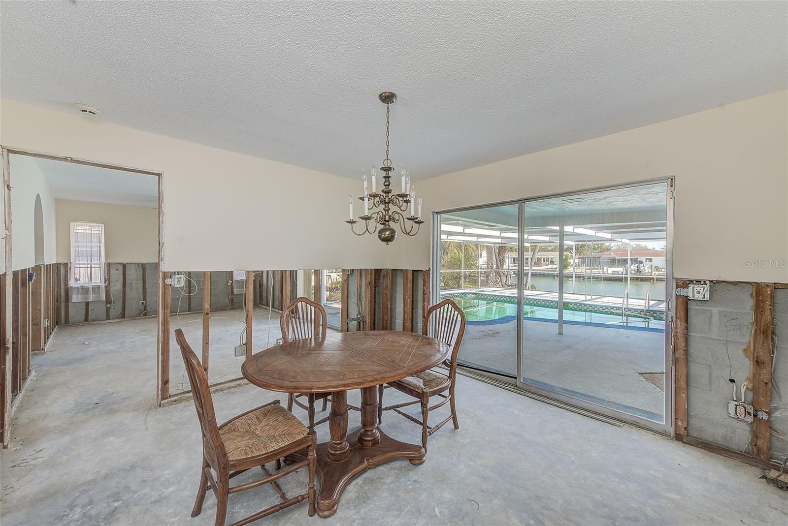 ISLAND ESTATES OF CLEARWATER - Residential