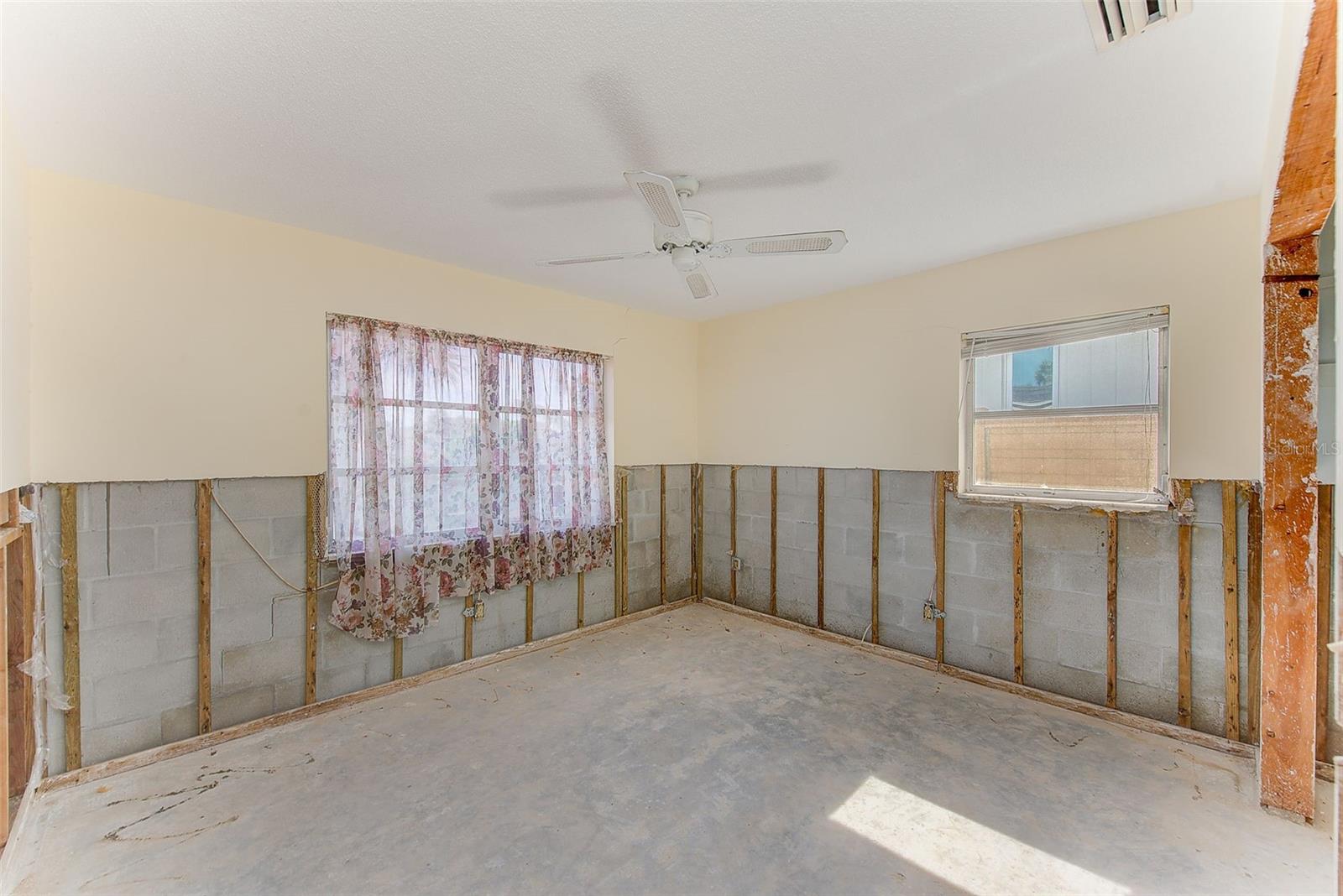 ISLAND ESTATES OF CLEARWATER - Residential