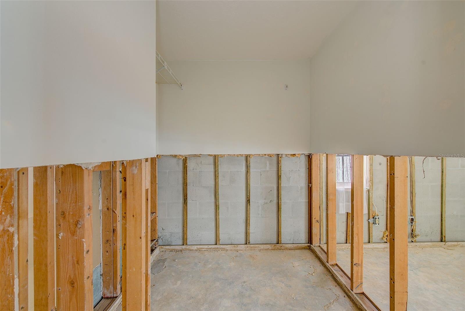 ISLAND ESTATES OF CLEARWATER - Residential