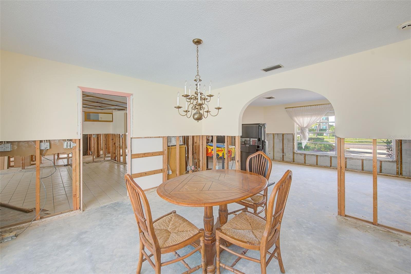 ISLAND ESTATES OF CLEARWATER - Residential