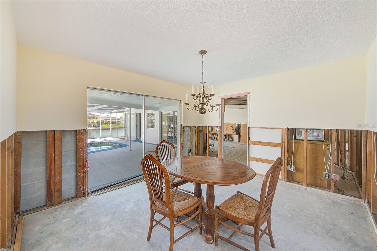 ISLAND ESTATES OF CLEARWATER - Residential