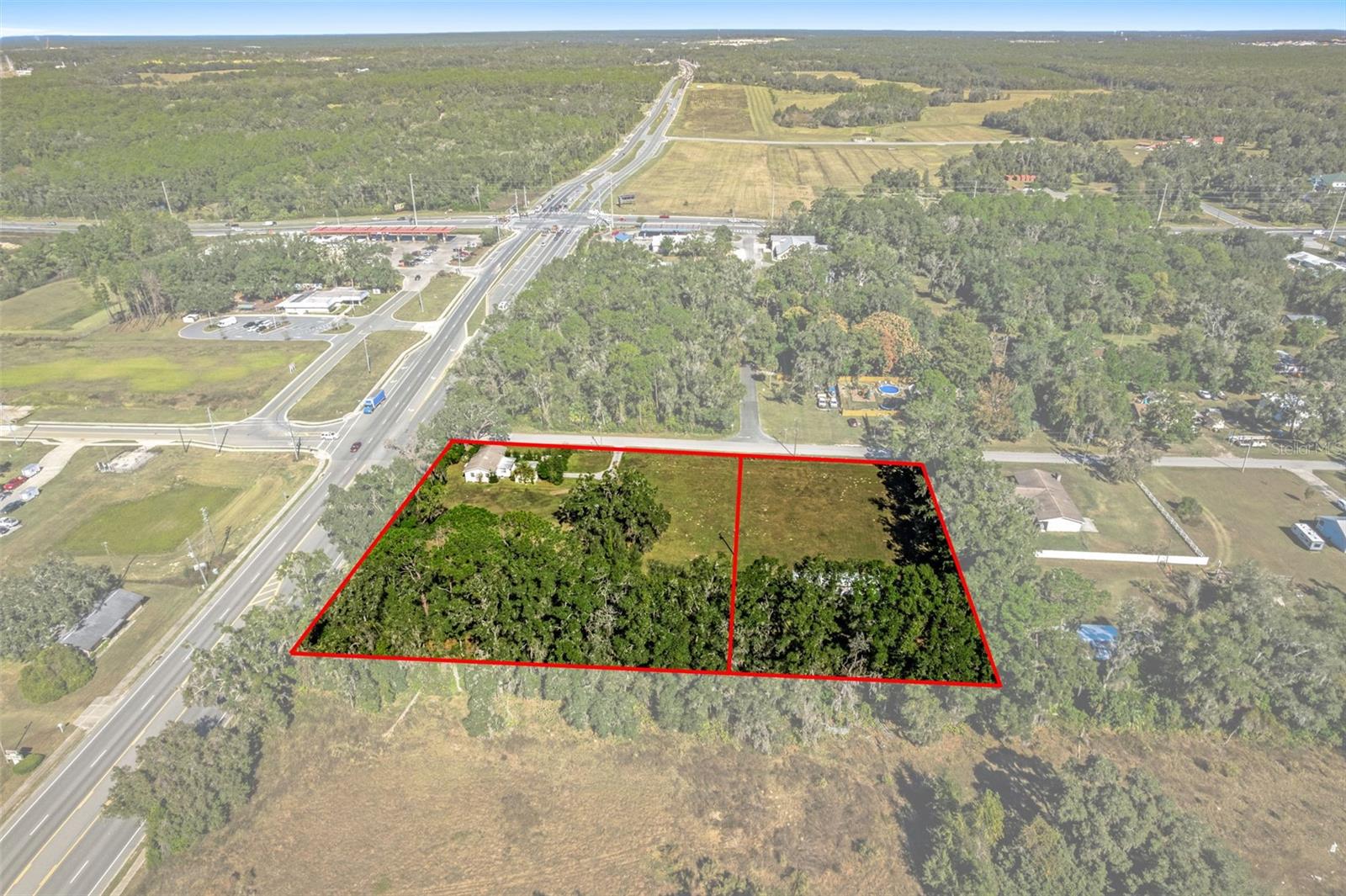 3228 & 3164 W LAUREL STREET