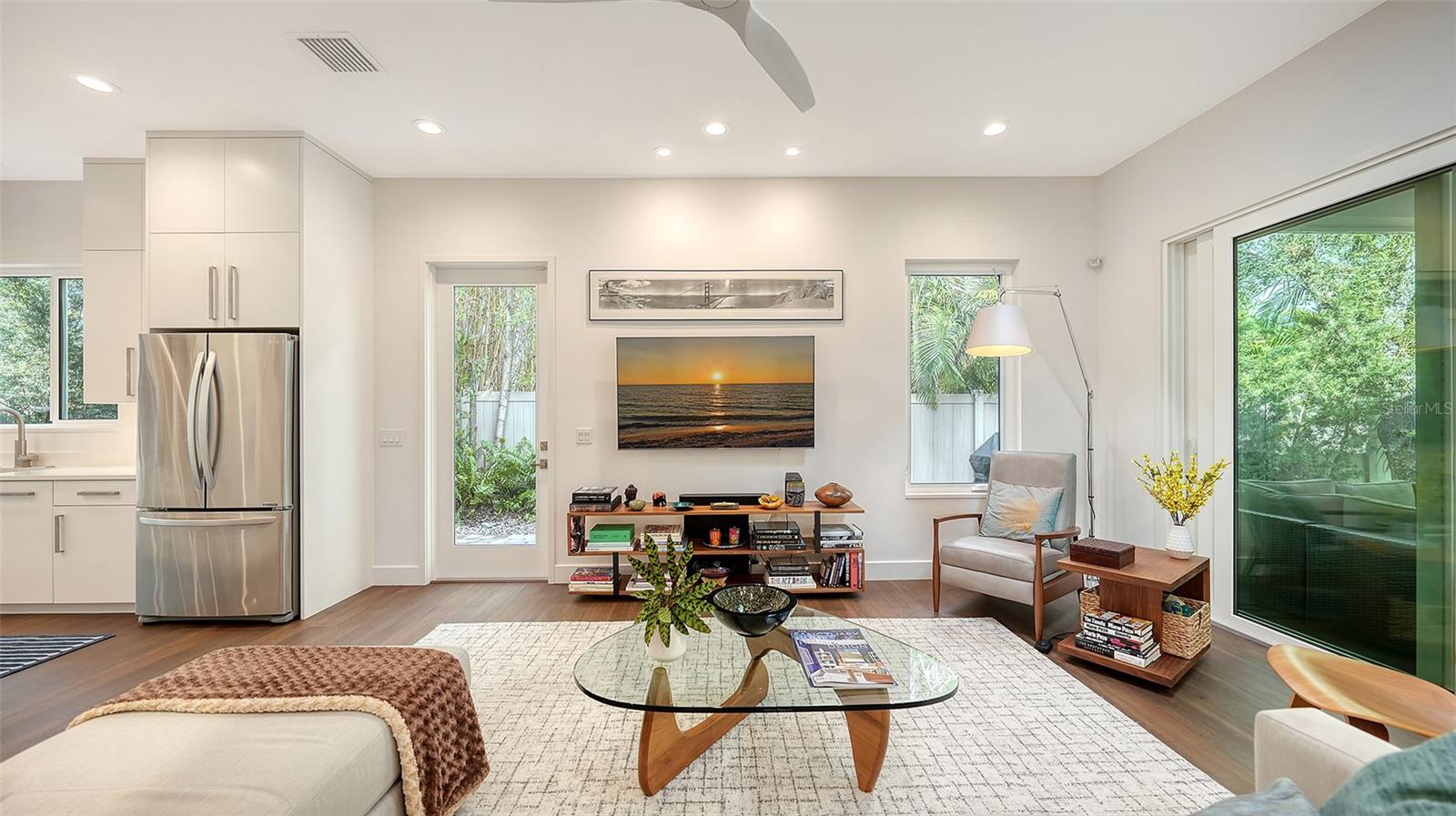 BUNGALOW HILL - Residential