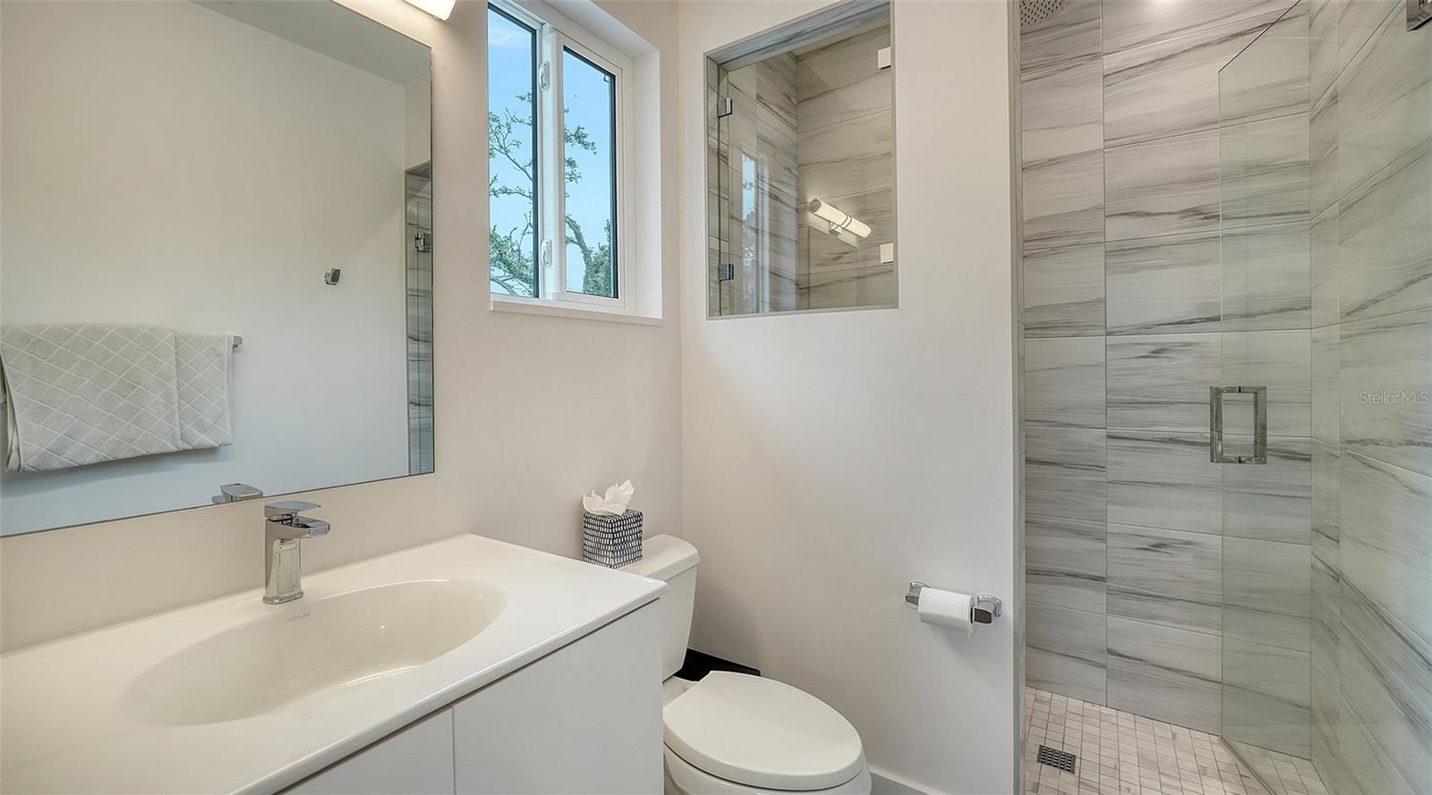 BUNGALOW HILL - Residential