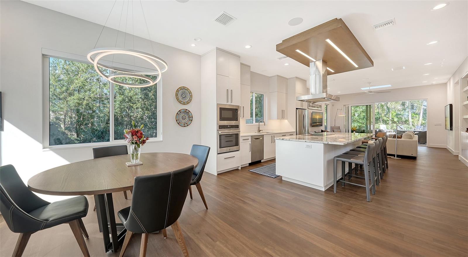 BUNGALOW HILL - Residential