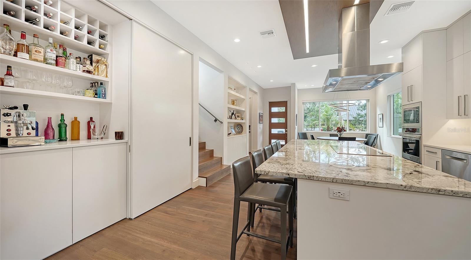 BUNGALOW HILL - Residential