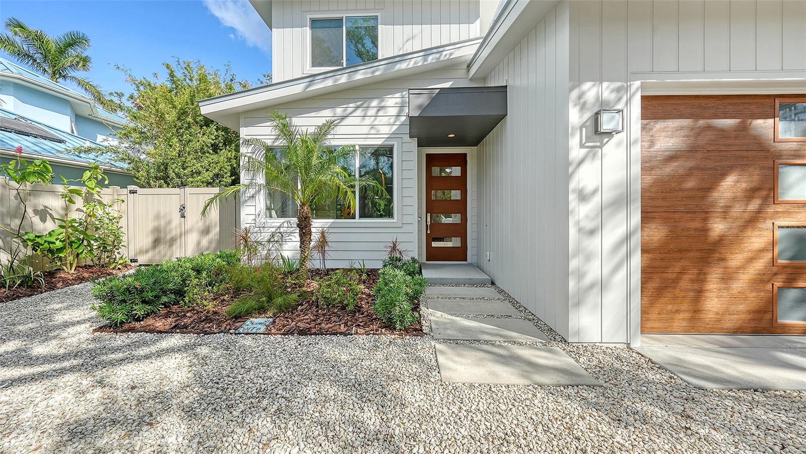 BUNGALOW HILL - Residential