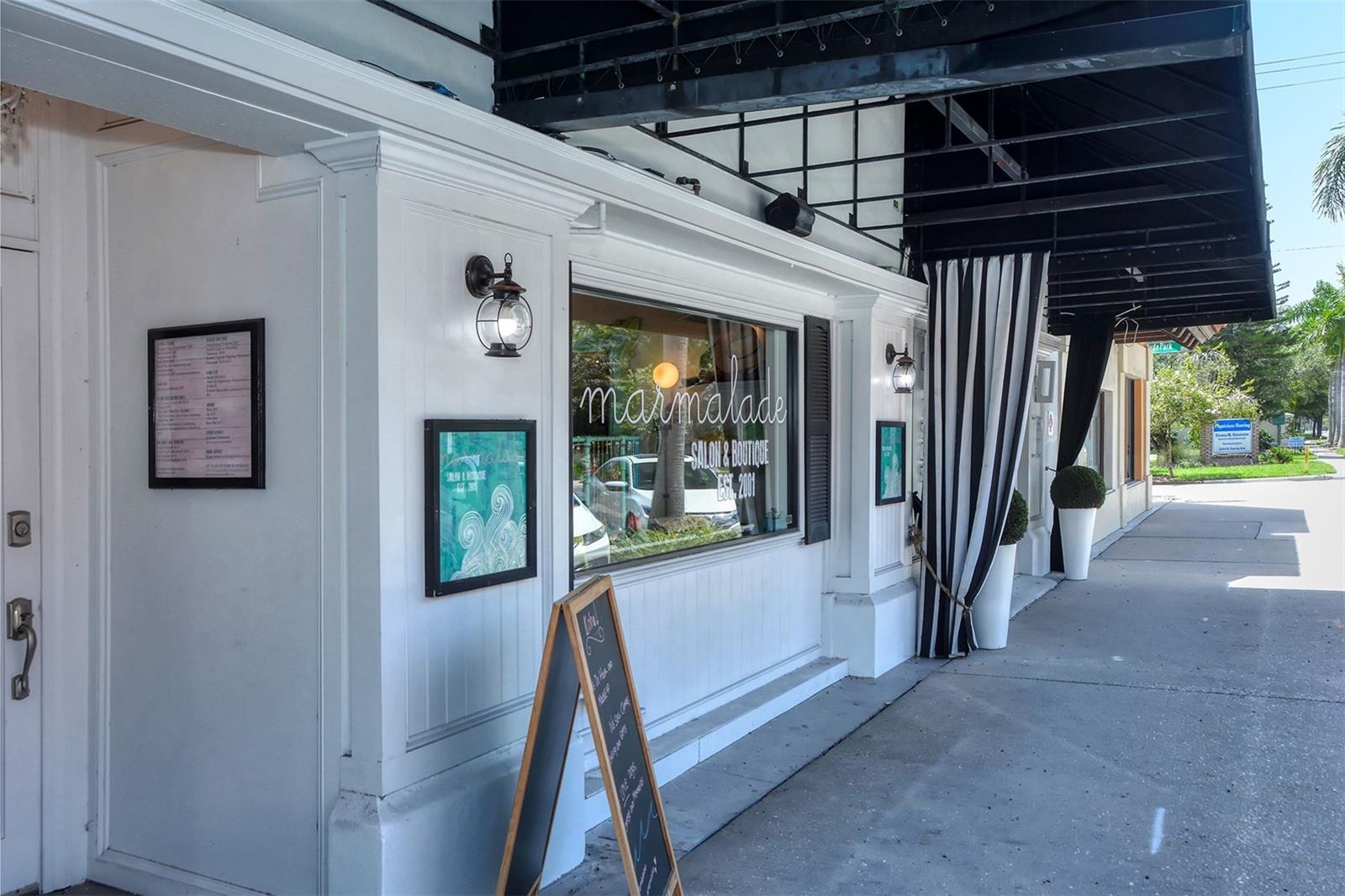 BUNGALOW HILL - Residential