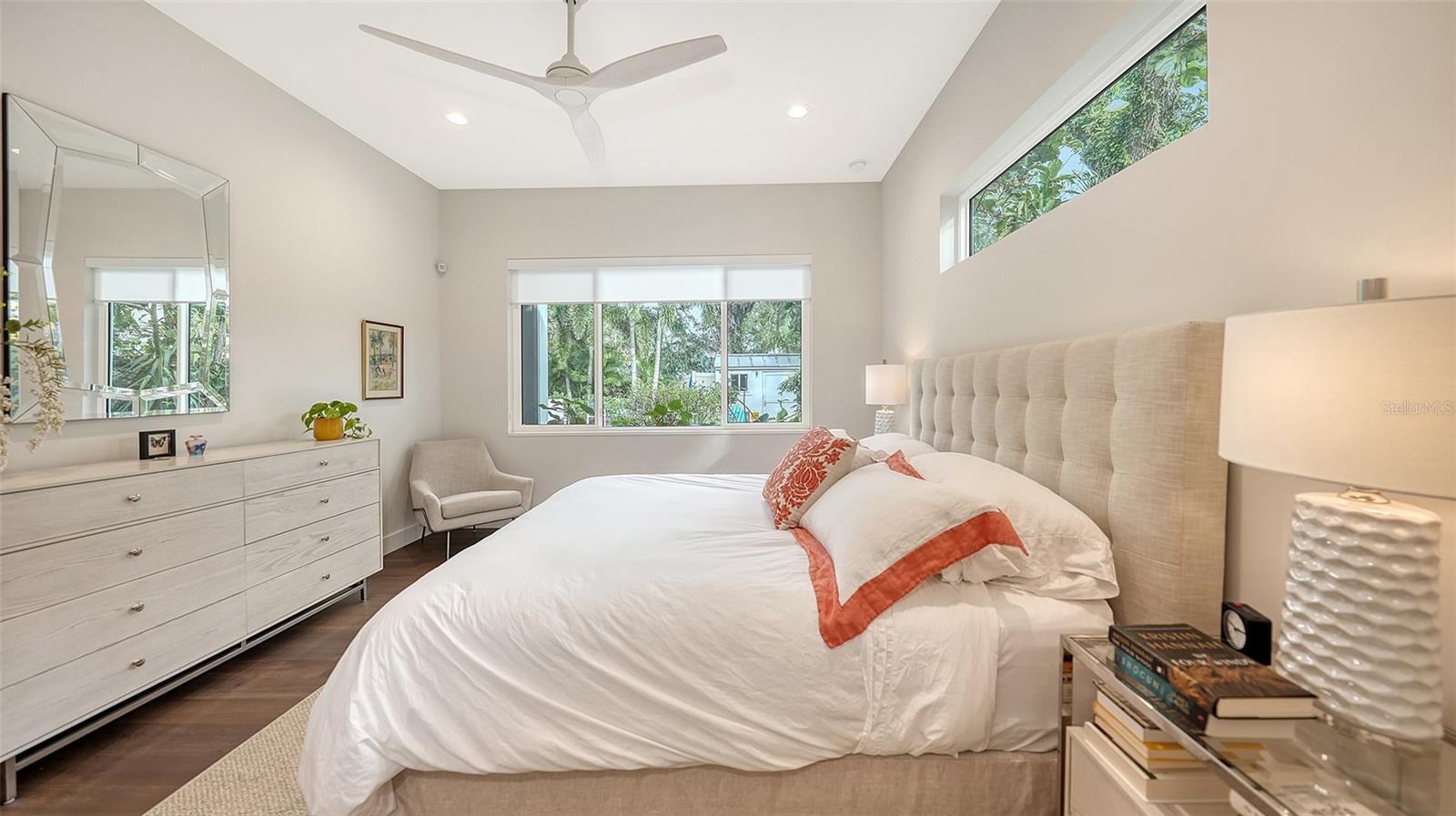 BUNGALOW HILL - Residential