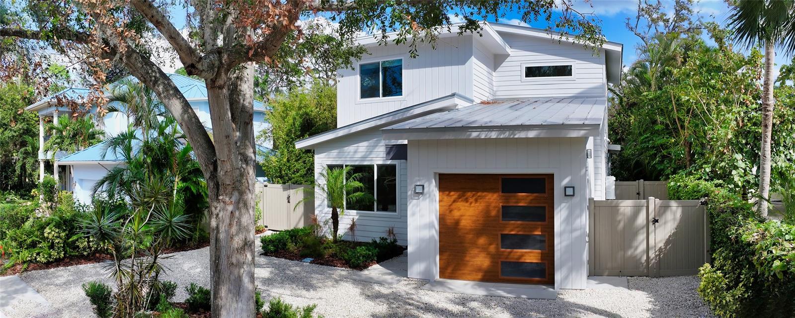 BUNGALOW HILL - Residential