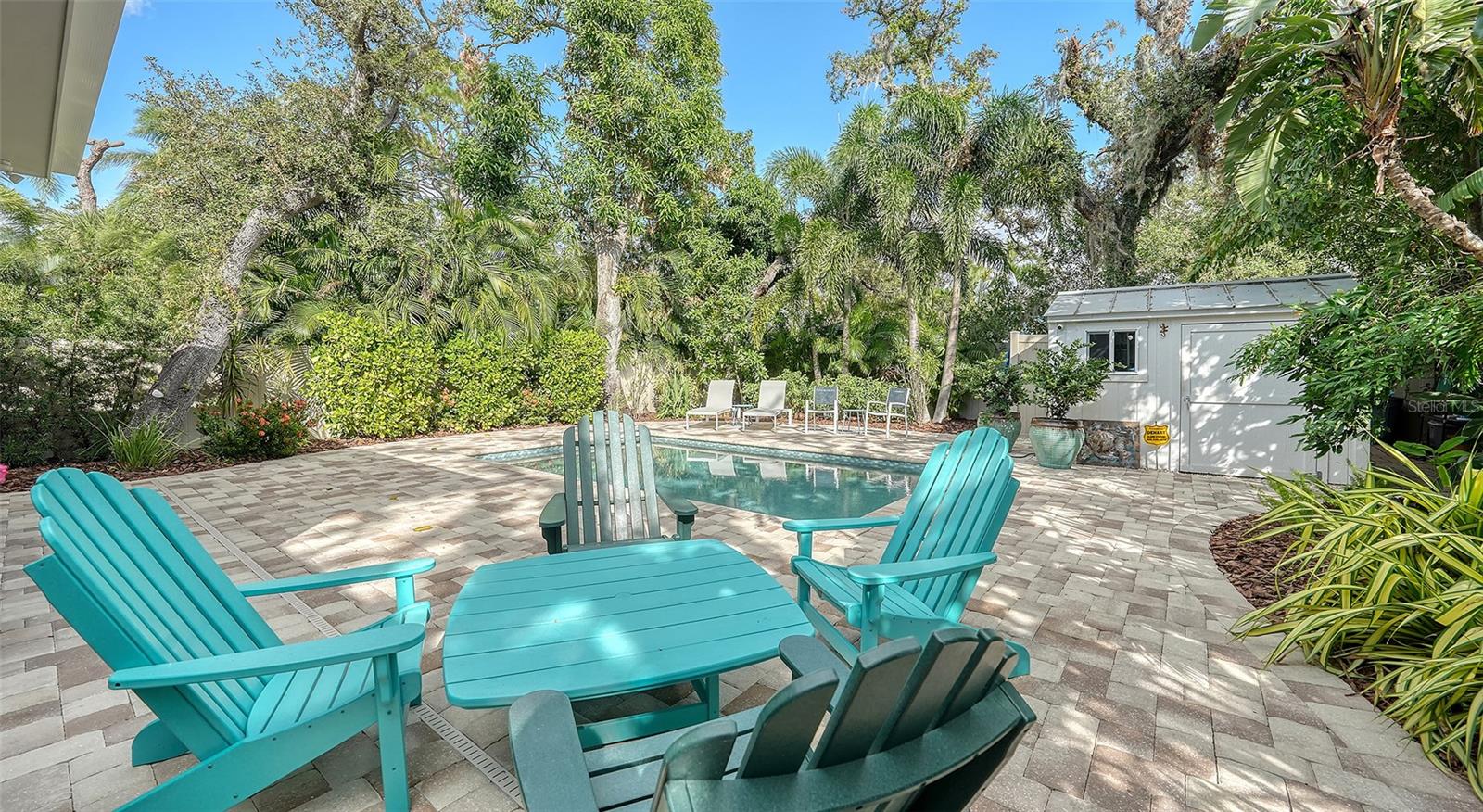 BUNGALOW HILL - Residential