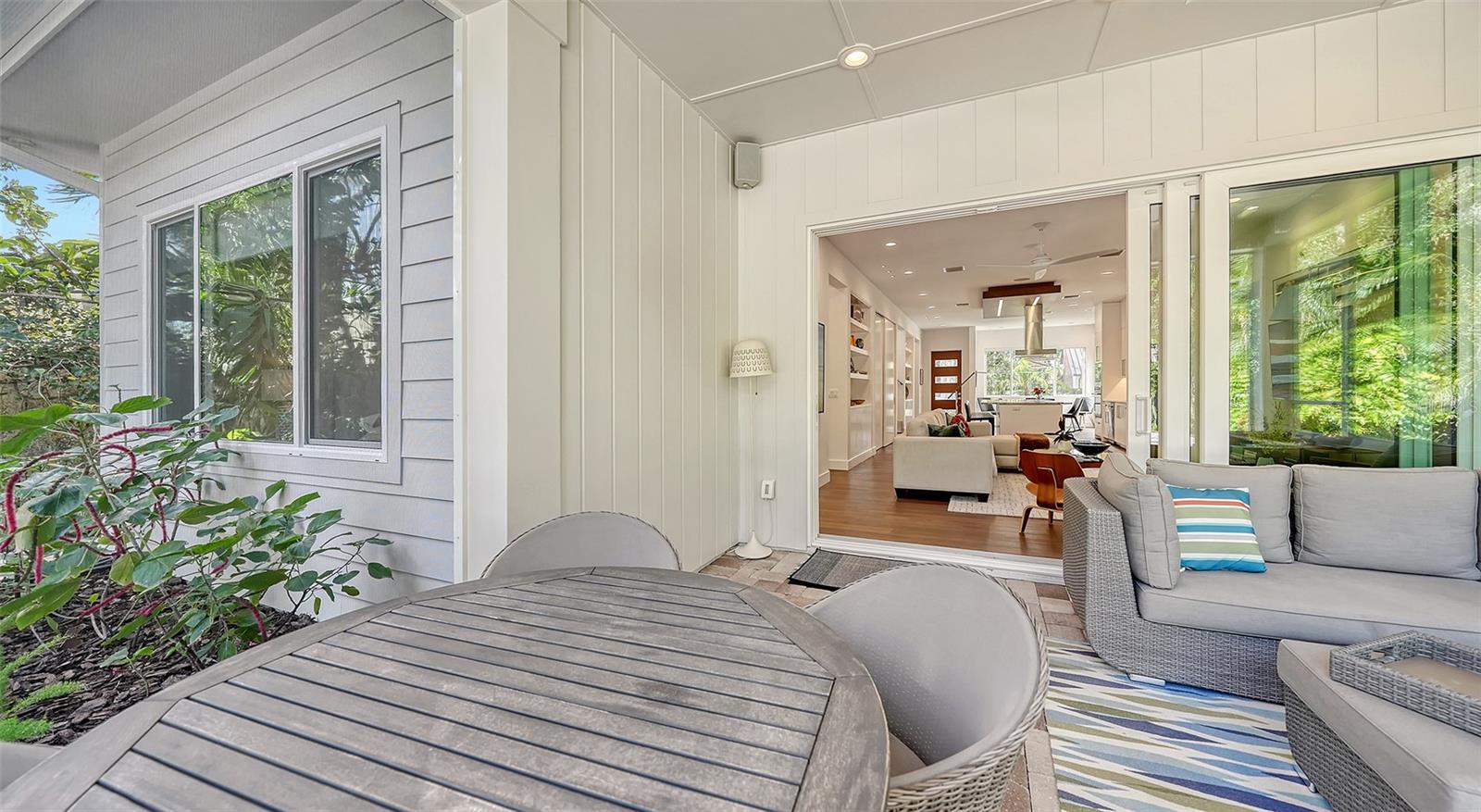 BUNGALOW HILL - Residential