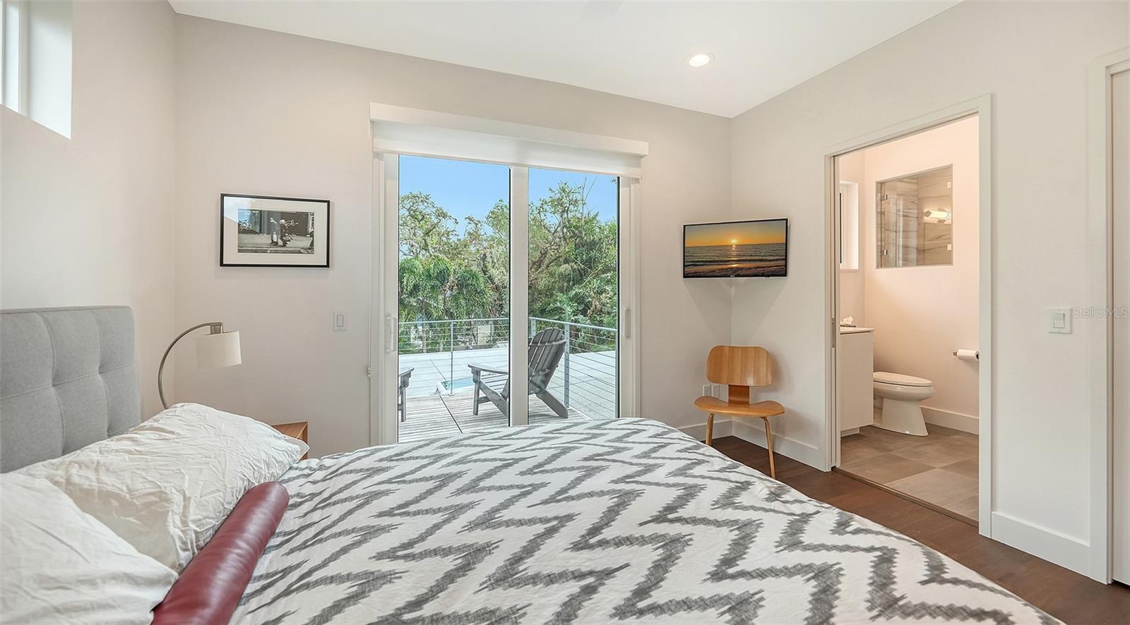 BUNGALOW HILL - Residential