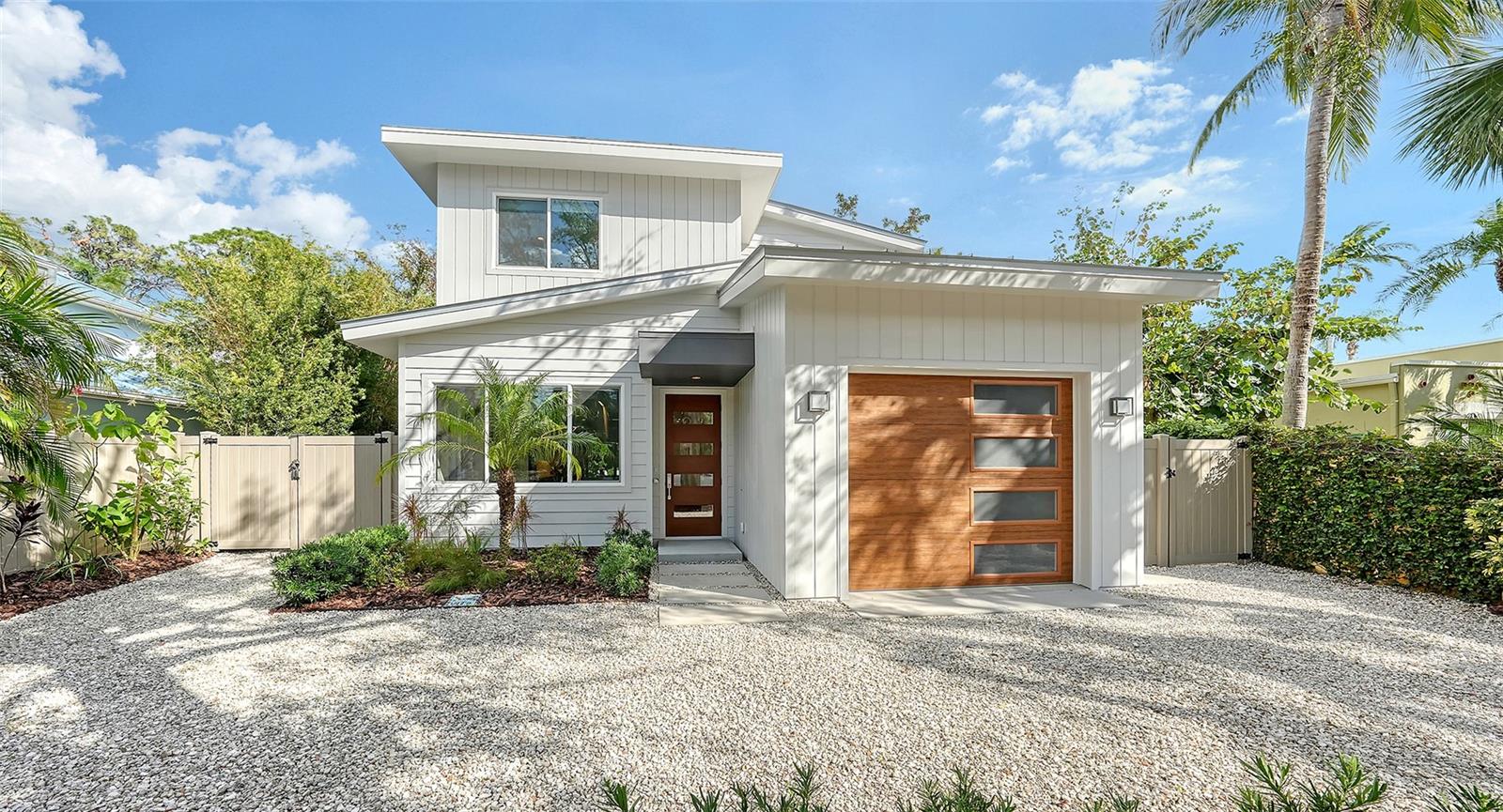 BUNGALOW HILL - Residential