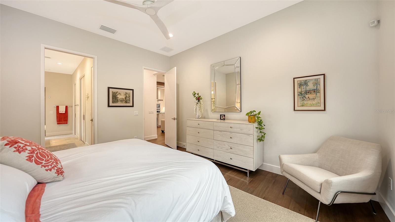 BUNGALOW HILL - Residential