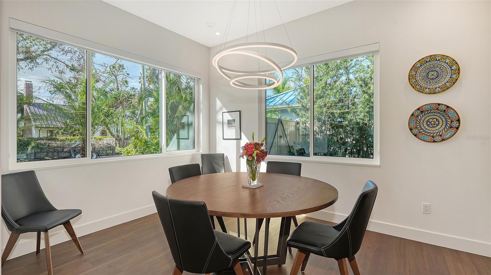 BUNGALOW HILL - Residential