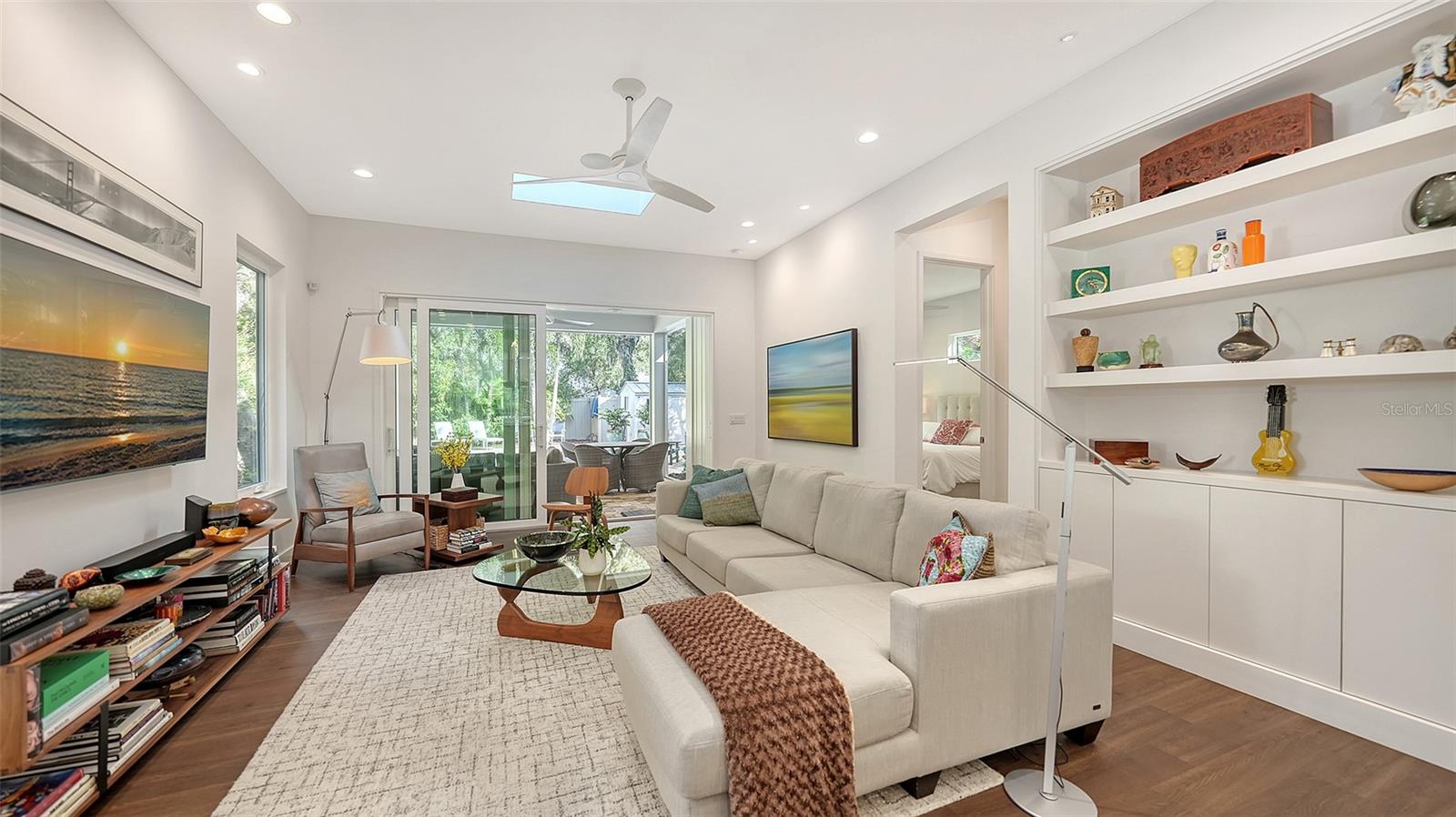 BUNGALOW HILL - Residential