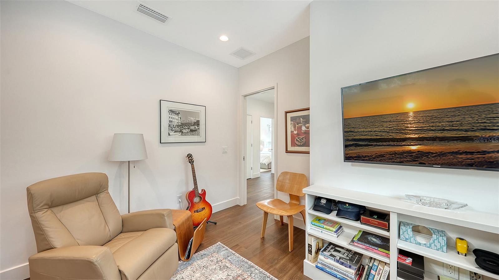 BUNGALOW HILL - Residential