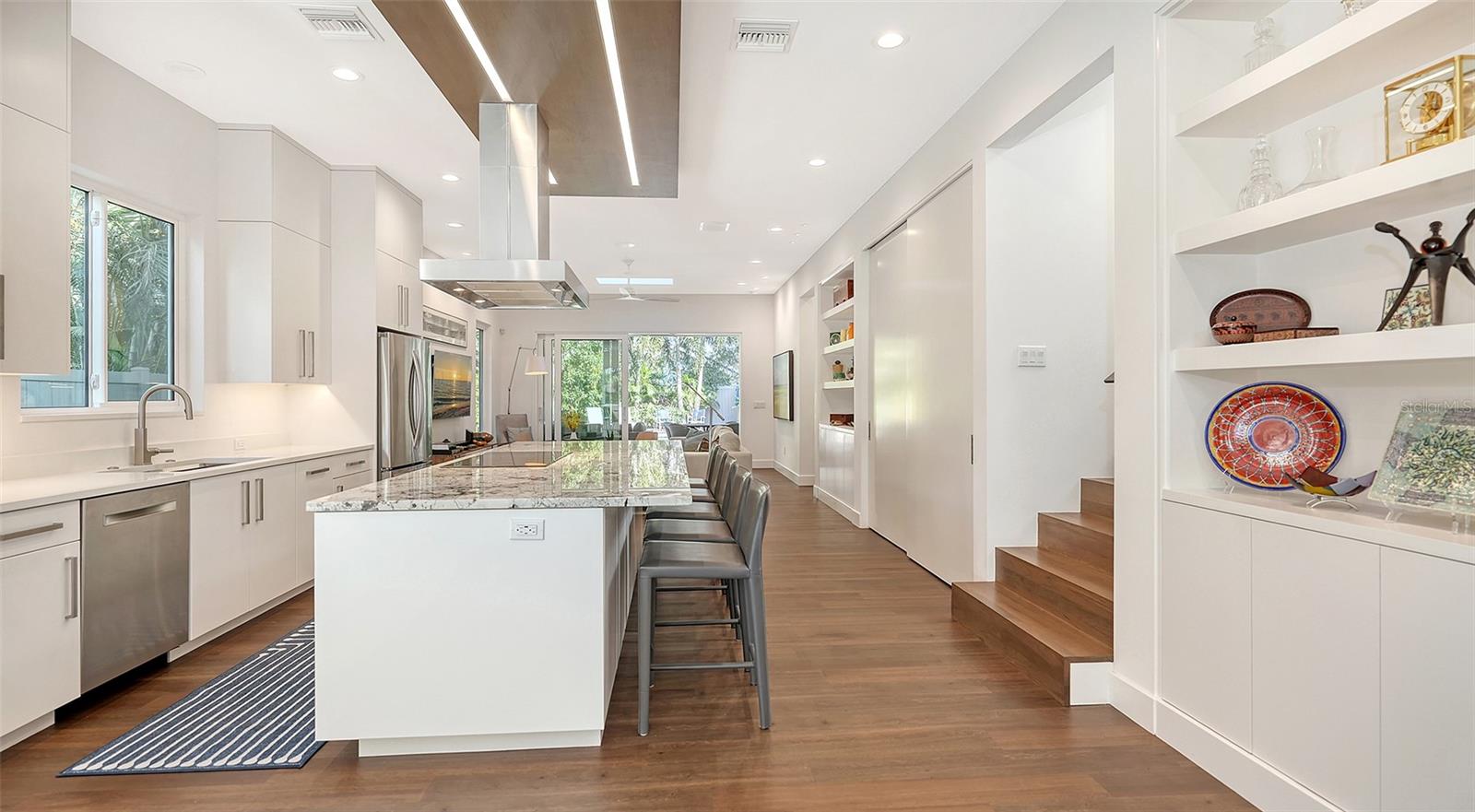 BUNGALOW HILL - Residential