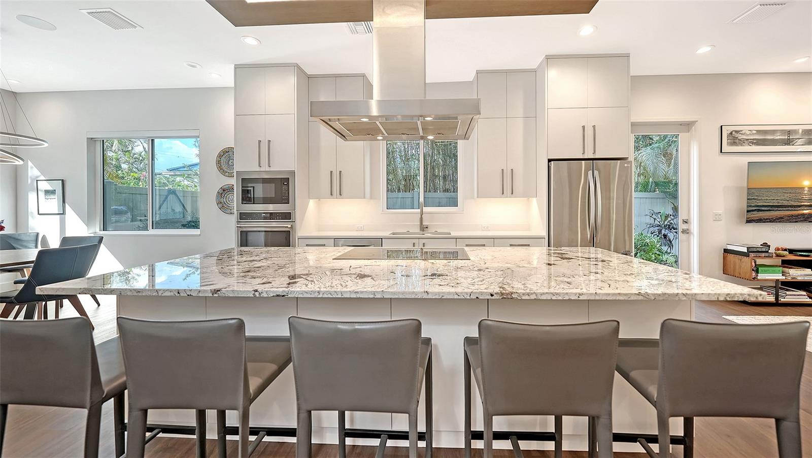 BUNGALOW HILL - Residential