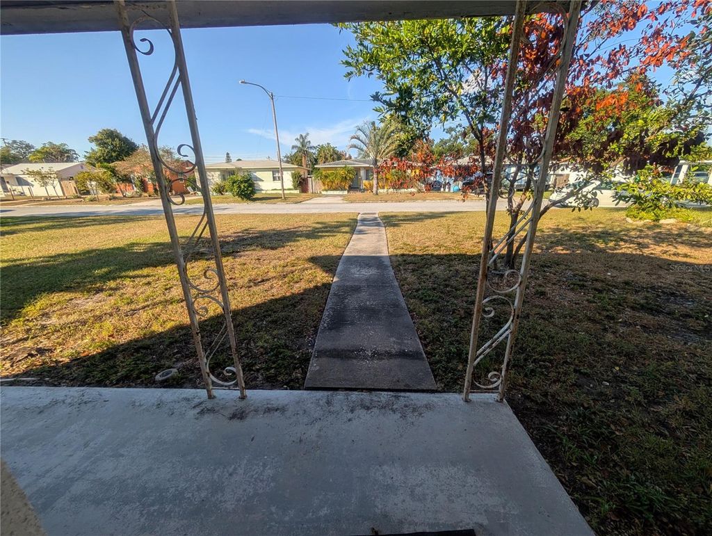 Photo of 4728 20th Avenue N, St Petersburg, FL 33713 (MLS # TB8466392)