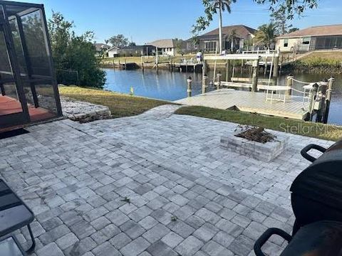 A home in PORT CHARLOTTE