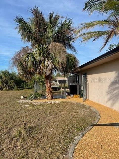 A home in PORT CHARLOTTE