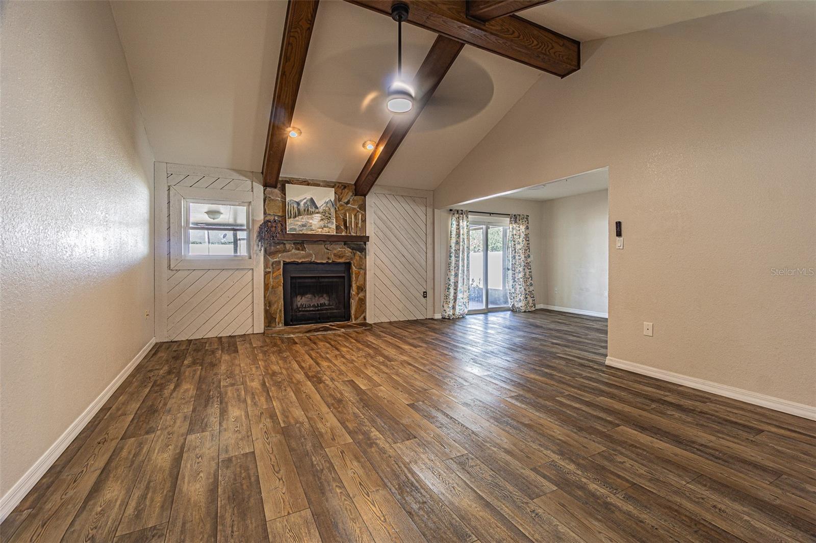 5111 WILLOWBROOK LANE