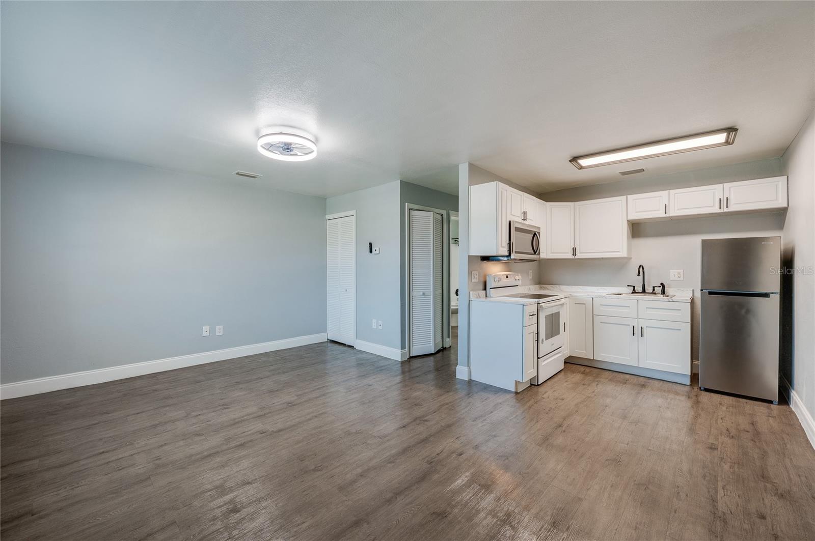 ROYAL PALM COURT CONDO - Residential