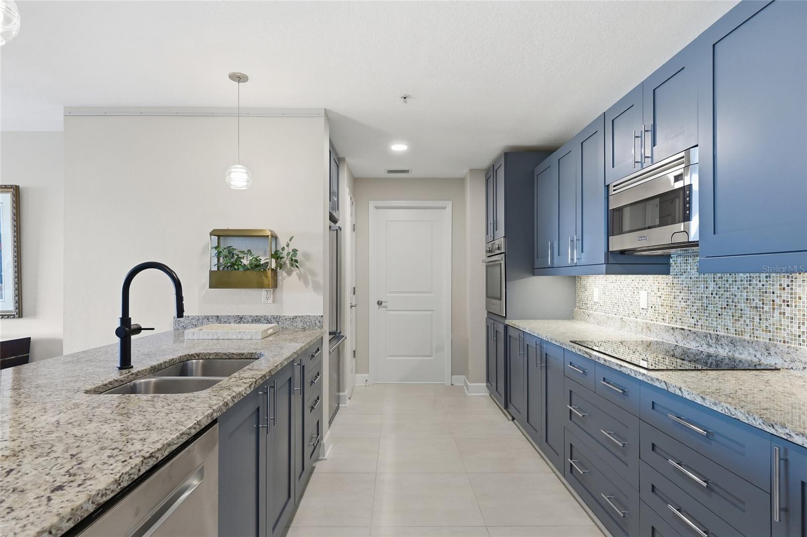 SANCTUARY DOWNTOWN CONDO - Residential