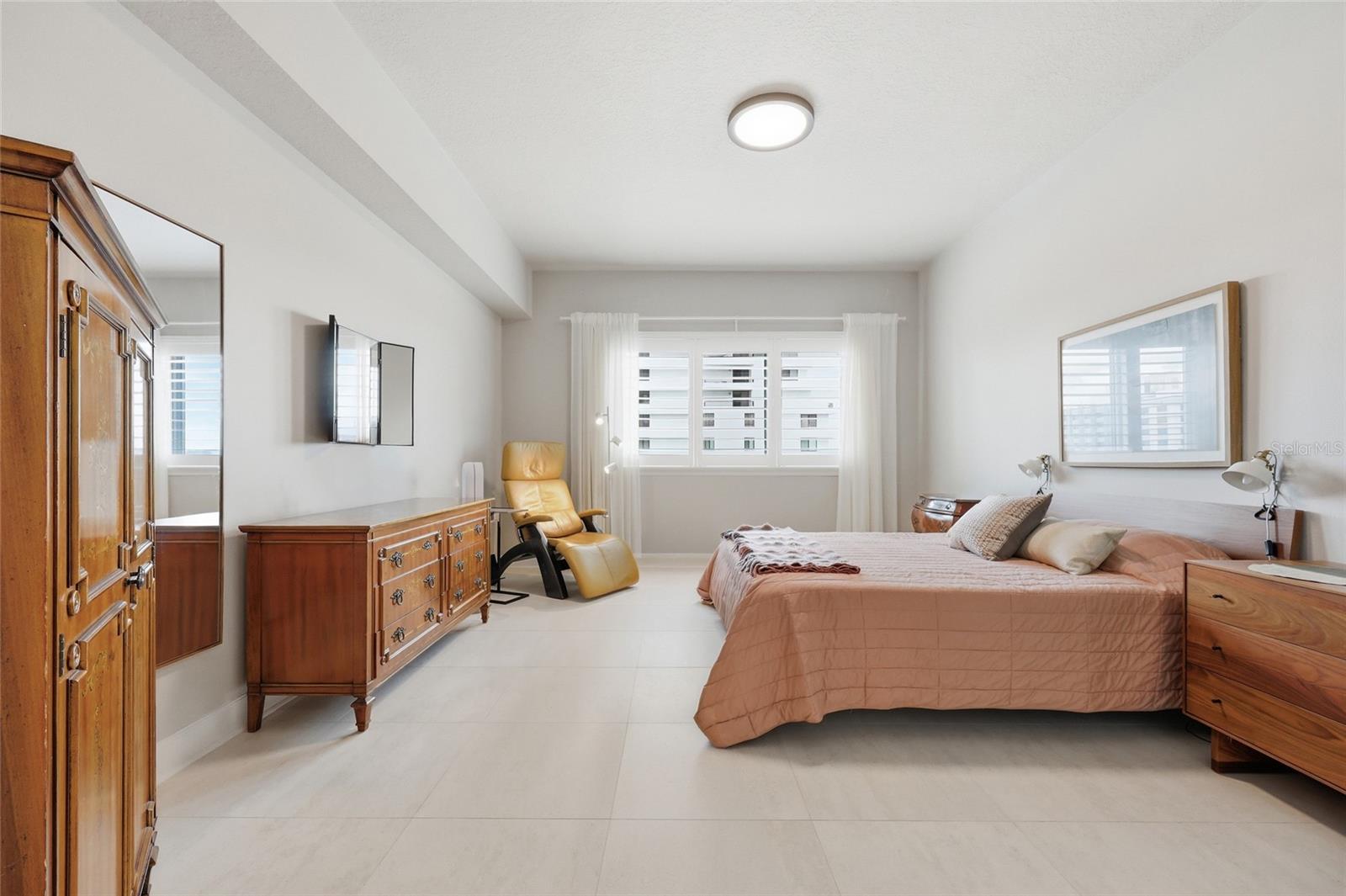 SANCTUARY DOWNTOWN CONDO - Residential