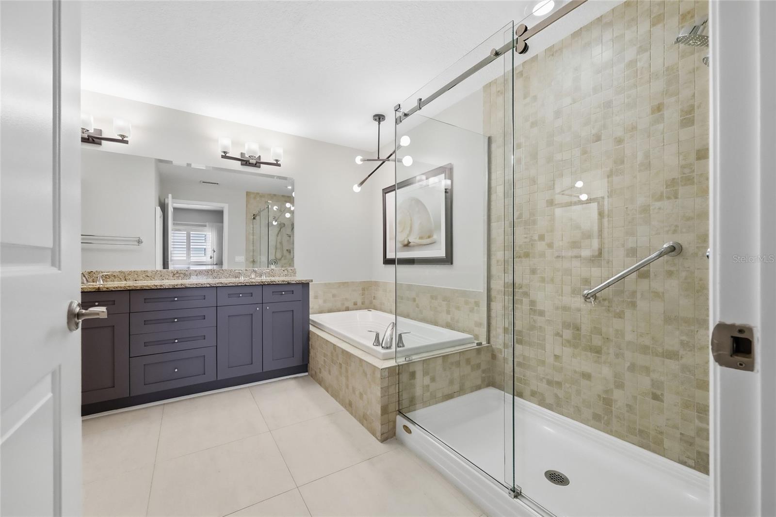 SANCTUARY DOWNTOWN CONDO - Residential