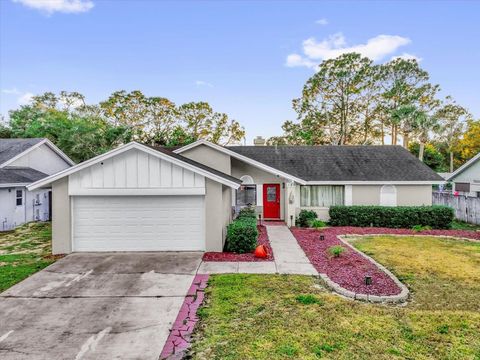Photo of 120 Morning Glory Drive, Lake Mary, FL 32746 (MLS # V4946054)