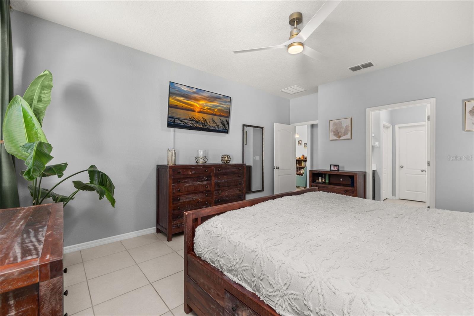 CHAMPIONS RESERVE - Residential