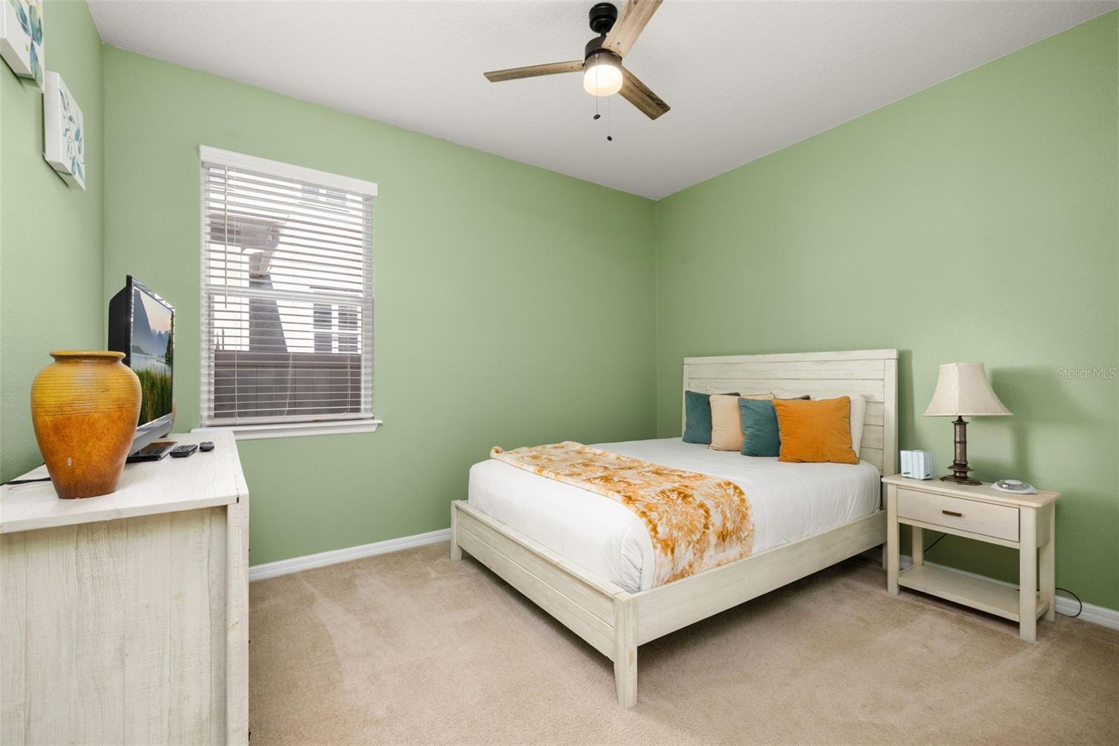 CHAMPIONS RESERVE - Residential