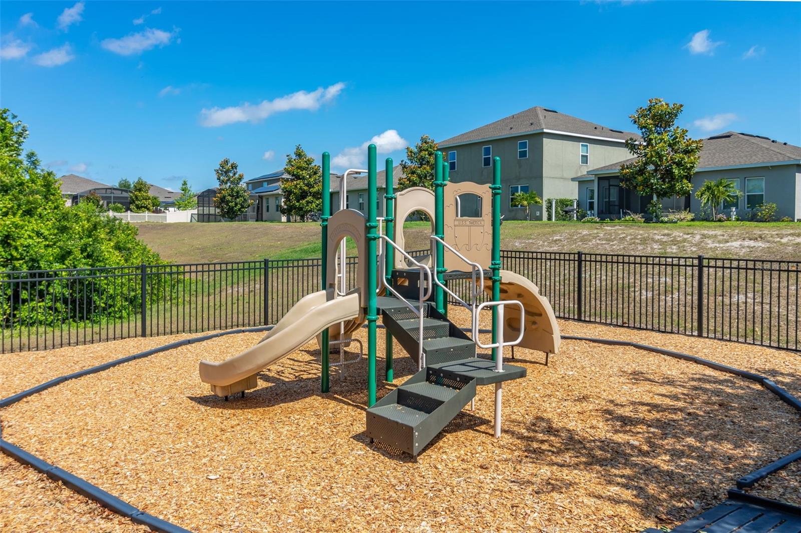 CHAMPIONS RESERVE - Residential