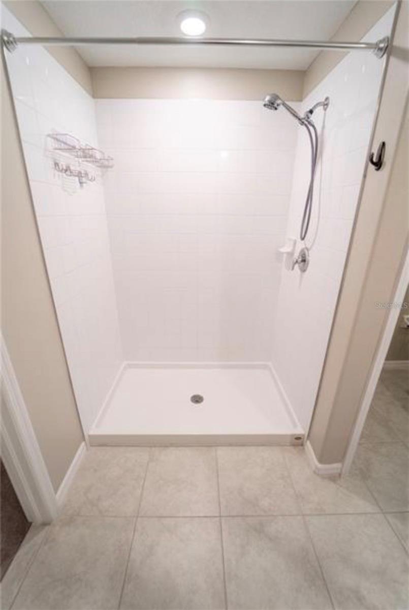 SPENCER CRK PH 2 - Residential Lease